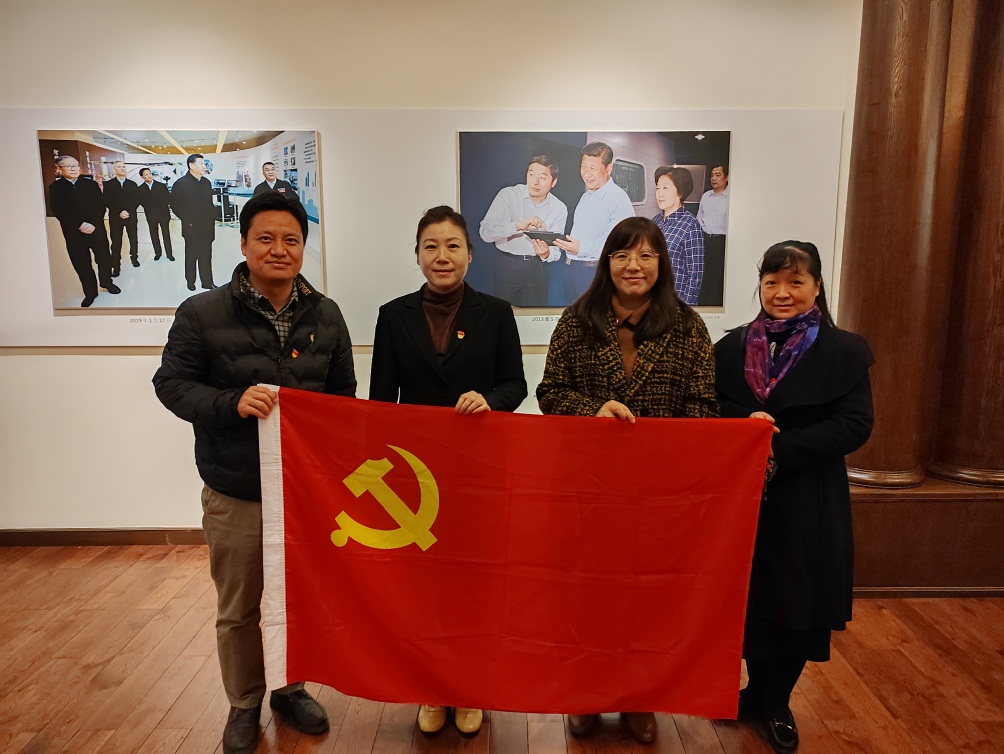 说明: C:\Users\Lenovo\Desktop\beat365官网师生开展党支部联合主题党日活动\20231117党日活动4.jpg